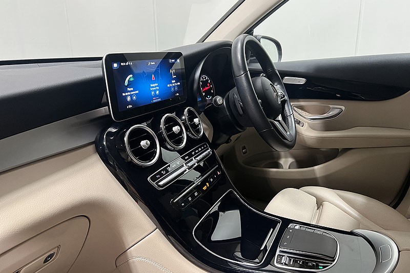 2020 (20) MERCEDES-BENZ GLC 300 4Matic Sport 5dr 9G-Tronic 3554508