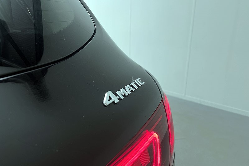 2020 (20) MERCEDES-BENZ GLC 300 4Matic Sport 5dr 9G-Tronic 3554521