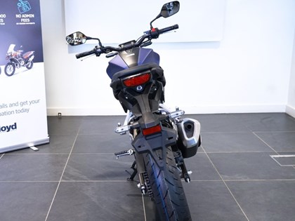  Honda CB300R