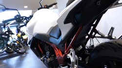 Honda CB750 Hornet 3233813