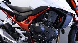 Honda CB750 Hornet 3233807