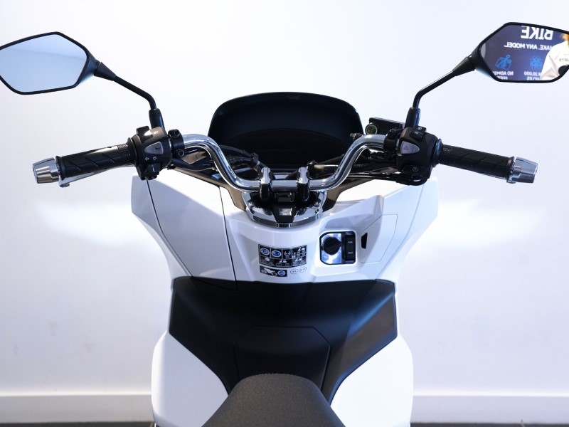  Honda PCX125 3281907