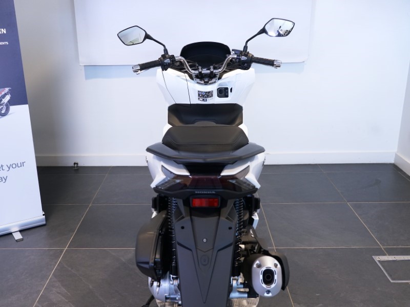  Honda PCX125 3281901