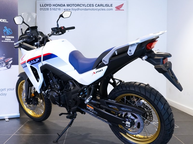 2024 (74) Honda XL750 Transalp 3371571