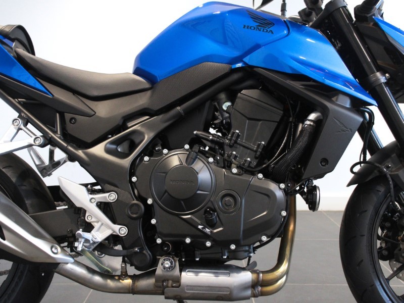  Honda CB750 Hornet 4377245