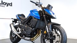 Honda CB750 Hornet 4377267