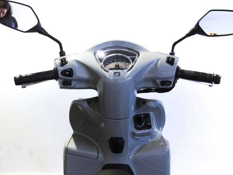  Honda NSC110 Vision 4487195