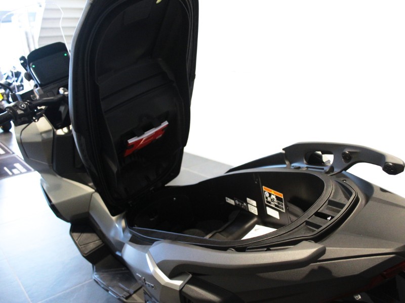  Honda ADV350 4761076