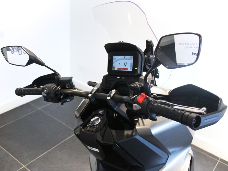  Honda ADV350 4761066