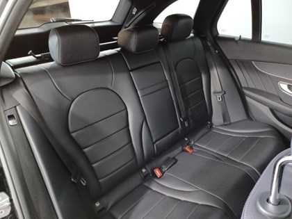 2018 (68) MERCEDES-BENZ C CLASS C220d 4Matic AMG Line Premium 5dr Auto
