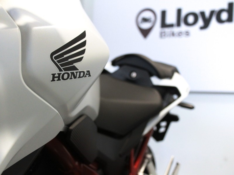  Honda CB750 Hornet 5068549