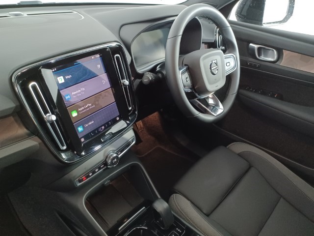 2022 (72) VOLVO XC40 170kW Recharge Plus 69kWh 5dr Auto 2950655