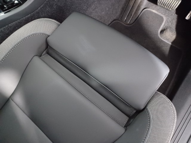 2022 (72) VOLVO XC40 170kW Recharge Plus 69kWh 5dr Auto 2950642