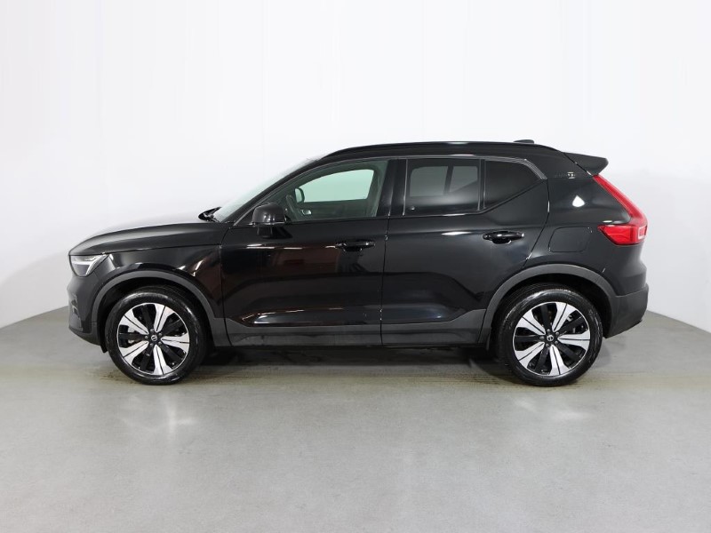 2022 (72) VOLVO XC40 170kW Recharge Plus 69kWh 5dr Auto 2950635
