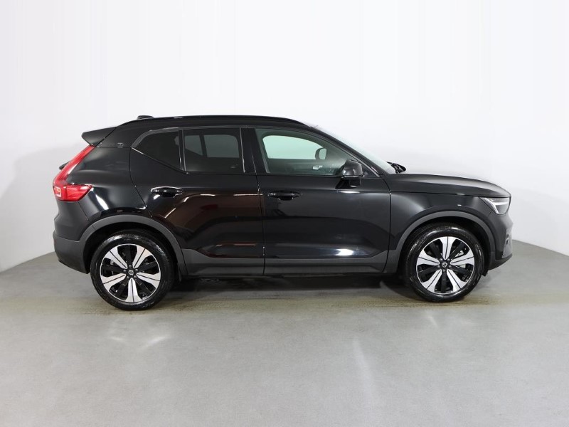 2022 (72) VOLVO XC40 170kW Recharge Plus 69kWh 5dr Auto 2950634