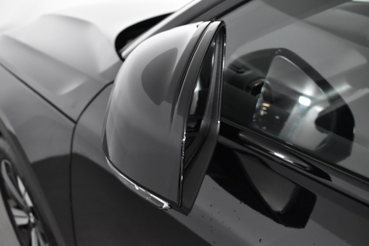 2022 (72) VOLVO XC40 170kW Recharge Plus 69kWh 5dr Auto 2950670