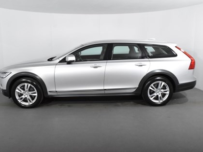 2018 (18) VOLVO V90 2.0 D4 Cross Country Pro 5dr AWD Geartronic