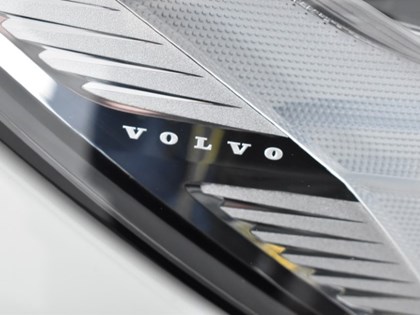 2021 (21) VOLVO XC60 2.0 T6 RC PHEV Inscription Expression 5dr AWD Auto