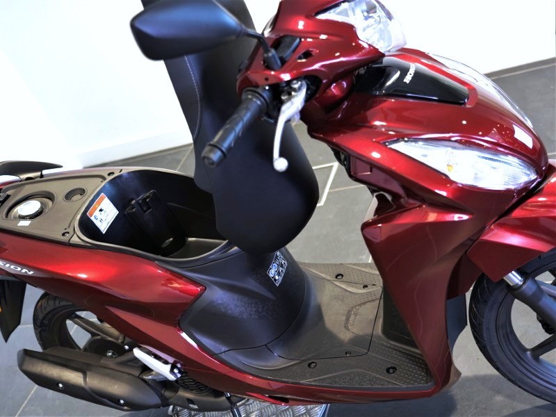  Honda Vision NSC110 5154515