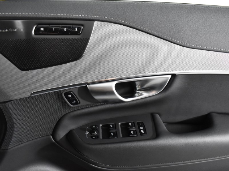 2024 (24) VOLVO XC90 2.0 B5P [250] Plus Dark 5dr AWD Geartronic 3356734