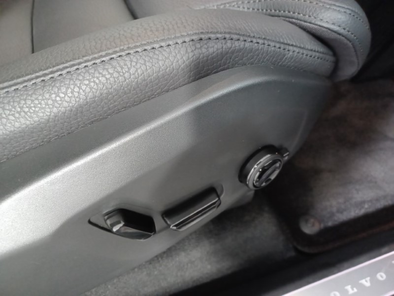 2024 (24) VOLVO XC90 2.0 B5P [250] Plus Dark 5dr AWD Geartronic 3356689