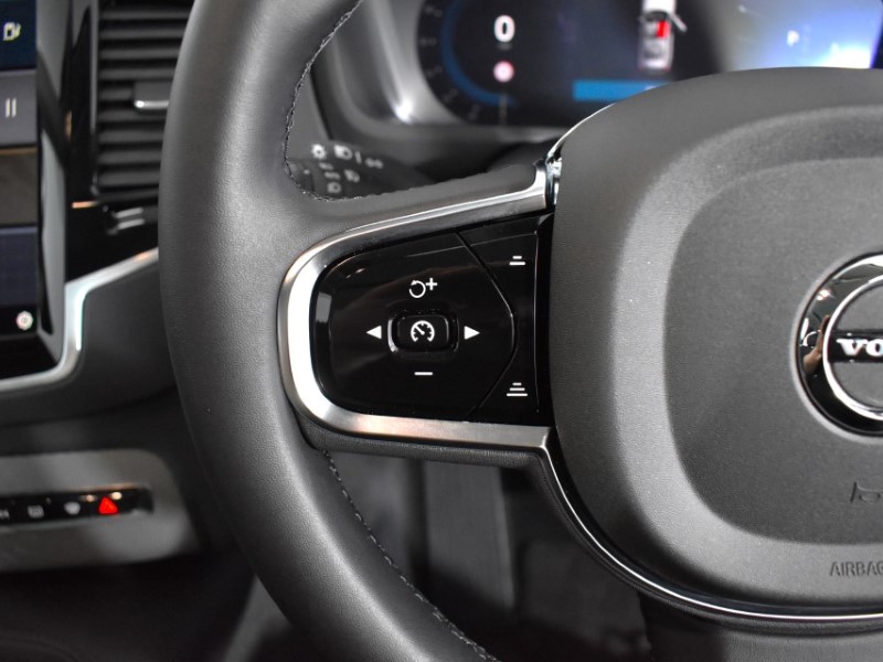 2024 (24) VOLVO XC90 2.0 B5P [250] Plus Dark 5dr AWD Geartronic 3356743