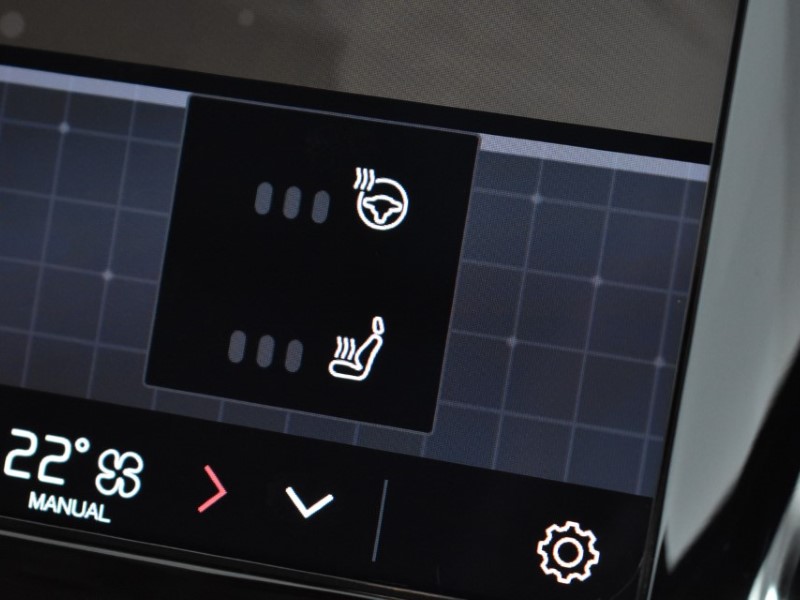 2024 (24) VOLVO XC90 2.0 B5P [250] Plus Dark 5dr AWD Geartronic 3356741