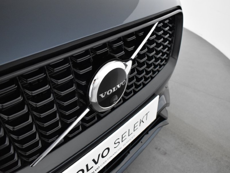 2024 (24) VOLVO XC90 2.0 B5P [250] Plus Dark 5dr AWD Geartronic 3356798