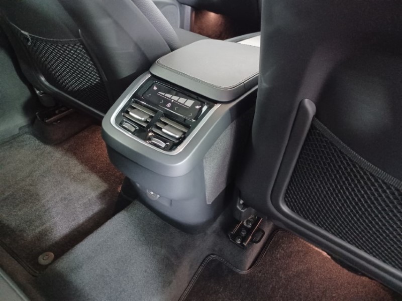 2024 (24) VOLVO XC90 2.0 B5P [250] Plus Dark 5dr AWD Geartronic 3356802