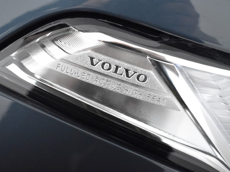 2024 (24) VOLVO XC90 2.0 B5P [250] Plus Dark 5dr AWD Geartronic 3356796
