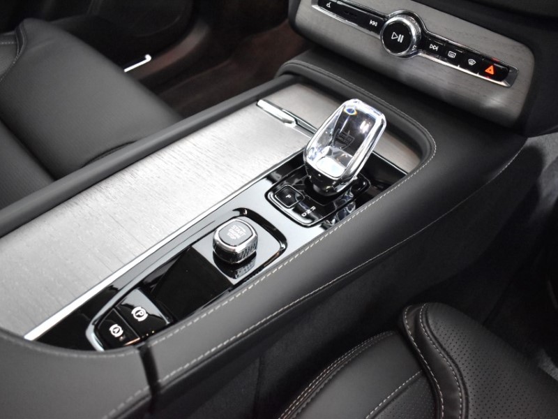 2024 (24) VOLVO XC90 2.0 T8 [455] RC PHEV Ultimate Dark 5dr AWD Gtron 3497102