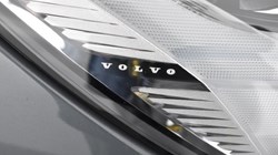 2023 (23) VOLVO XC60 2.0 B5P Plus Dark 5dr AWD Geartronic 3038022