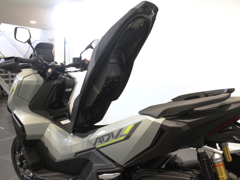  Honda ADV350 5176090