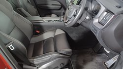 2021 (21) VOLVO XC60 2.0 T6 Recharge PHEV R DESIGN 5dr AWD Auto 3103002