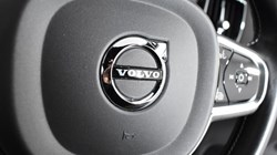 2021 (21) VOLVO XC60 2.0 T6 Recharge PHEV R DESIGN 5dr AWD Auto 3103034