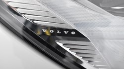 2022 (22) VOLVO XC60 2.0 B5P R DESIGN 5dr Geartronic 3132571