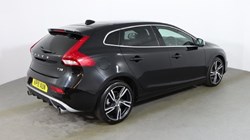 2019 (19) VOLVO V40 T3 [152] R DESIGN Edition 5dr Geartronic 3147884