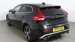 2019 (19) VOLVO V40 T3 [152] R DESIGN Edition 5dr Geartronic 3147885