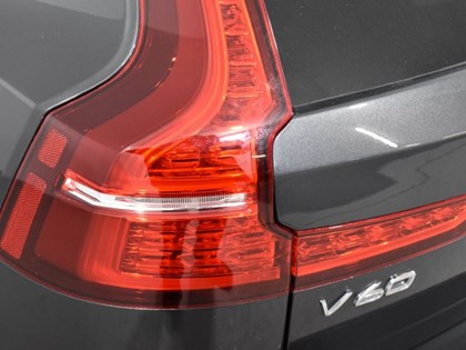 2020 (70) VOLVO V60 2.0 T4 [190] R DESIGN Plus 5dr Auto
