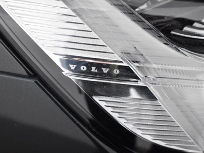 2020 (70) VOLVO V60 2.0 T4 [190] R DESIGN Plus 5dr Auto