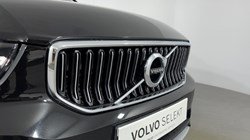2019 (69) VOLVO XC40 2.0 T4 Inscription 5dr AWD Geartronic 3184978