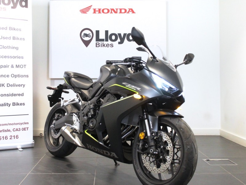  Honda CBR650R E-Clutch