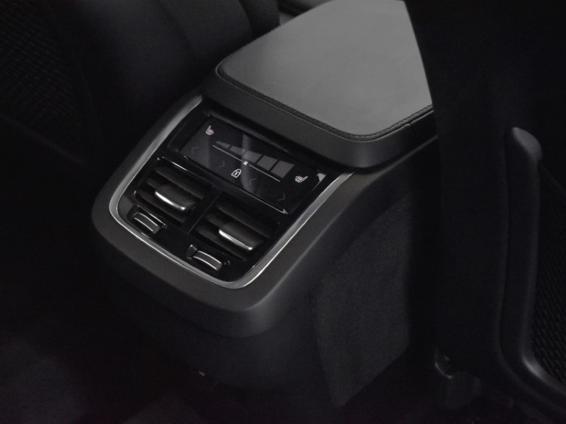 2022 (72) VOLVO XC90 2.0 B5P [250] Core 5dr AWD Geartronic 3282060