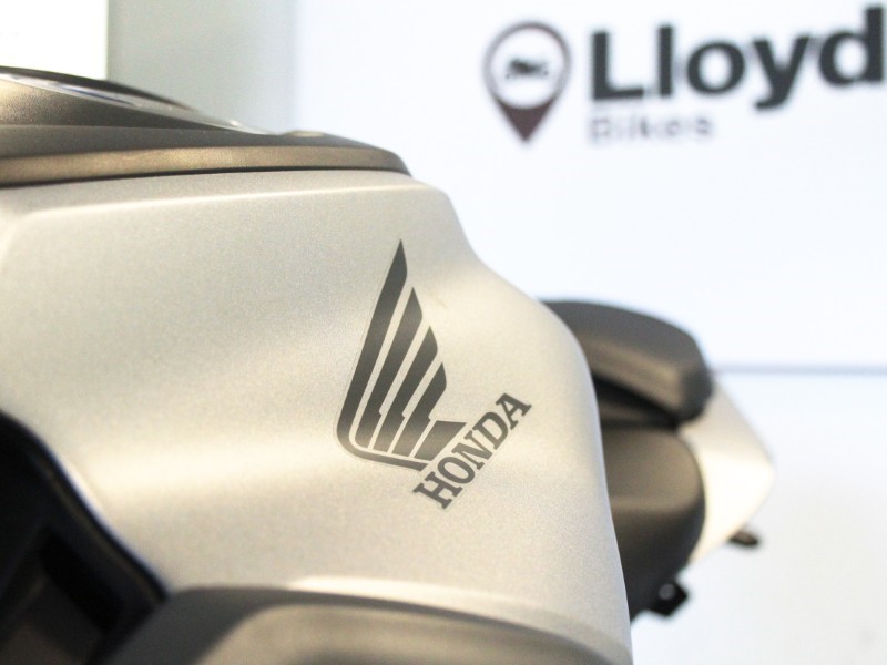  Honda CB125R 5317961