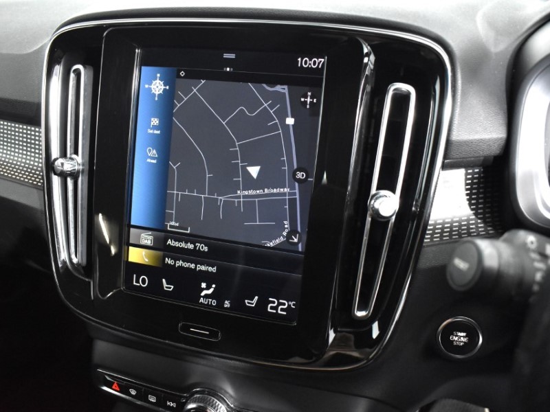 2018 (68) VOLVO XC40 2.0 T4 R DESIGN 5dr AWD Geartronic 3378622