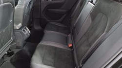 2018 (68) VOLVO XC40 2.0 T4 R DESIGN 5dr AWD Geartronic 3378619