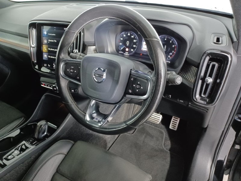 2018 (68) VOLVO XC40 2.0 T4 R DESIGN 5dr AWD Geartronic 3378605