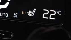 2018 (68) VOLVO XC40 2.0 T4 R DESIGN 5dr AWD Geartronic 3378627