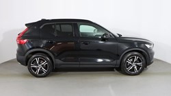 2018 (68) VOLVO XC40 2.0 T4 R DESIGN 5dr AWD Geartronic 3378600