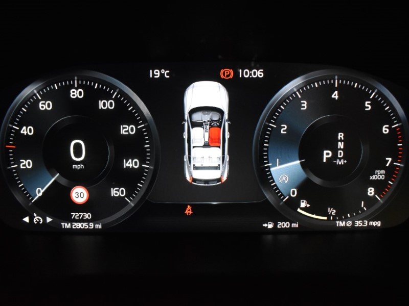 2018 (68) VOLVO XC40 2.0 T4 R DESIGN 5dr AWD Geartronic 3378621